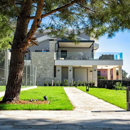Bed and breakfast Rita Pool &